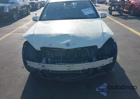 2010 Mercedes-Benz C 300 Luxury 4Matic/Sport 4Matic из США, поврежденный, VIN WDDGF8BB9AF485270